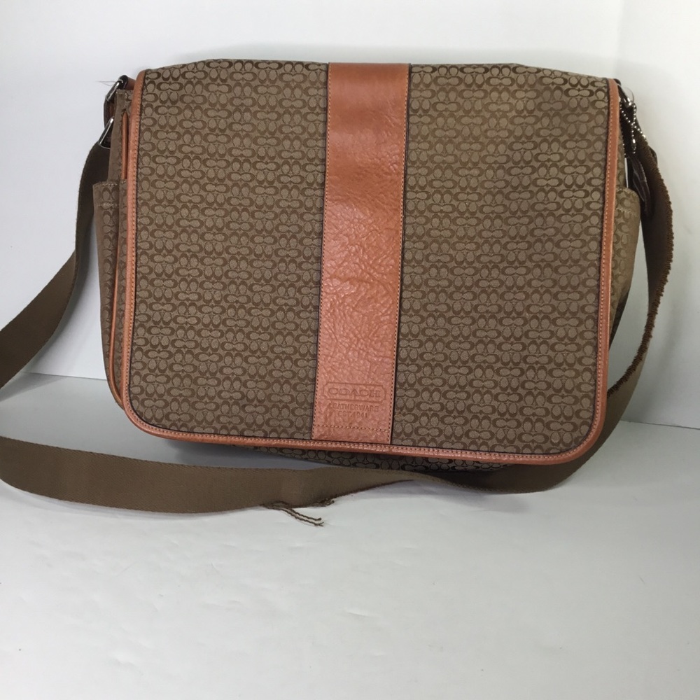 Coach messenger crossbody bag purse